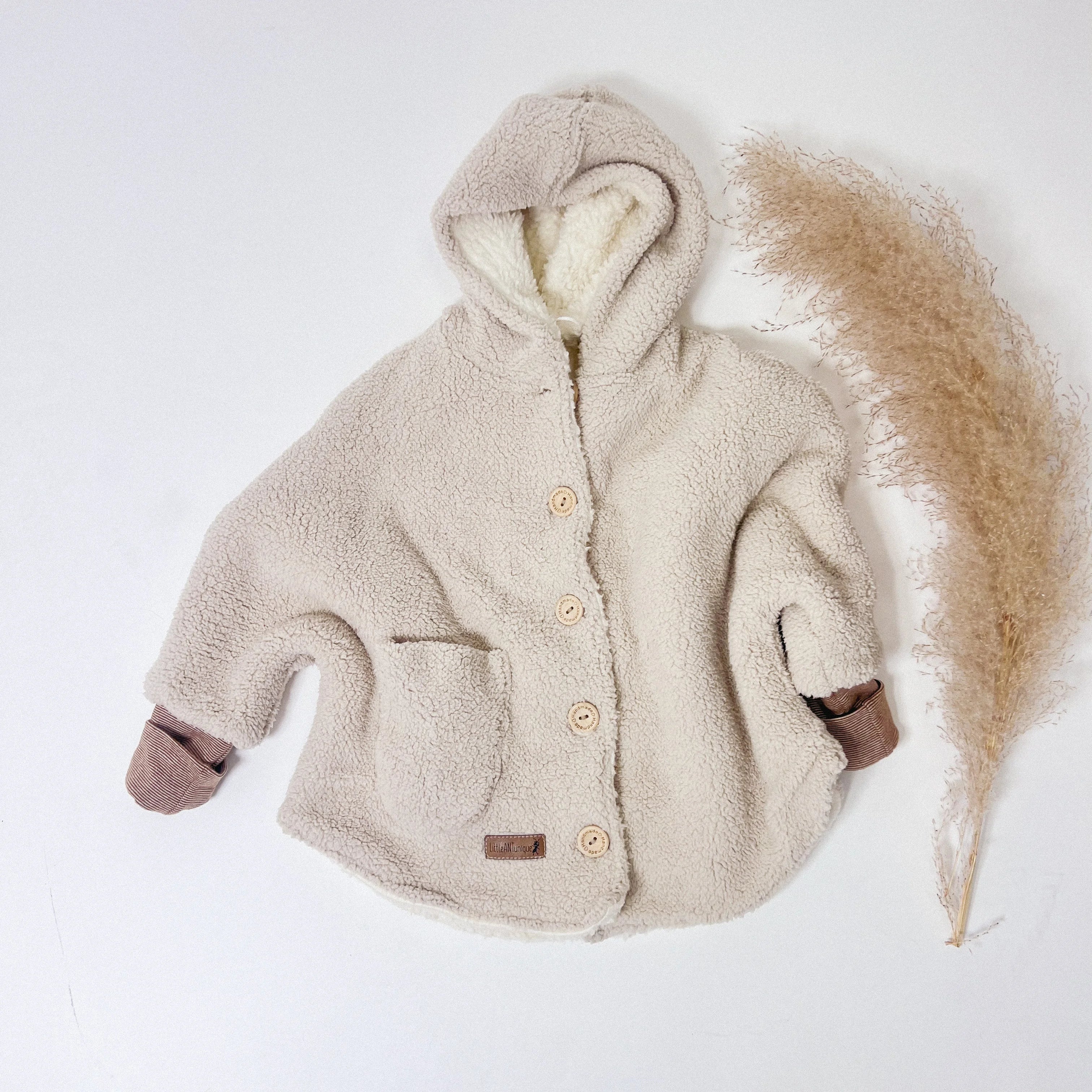 Teddyjacke Oversized, gefüttert mit Teddyfell aus 100% Baumwolle hellbeige