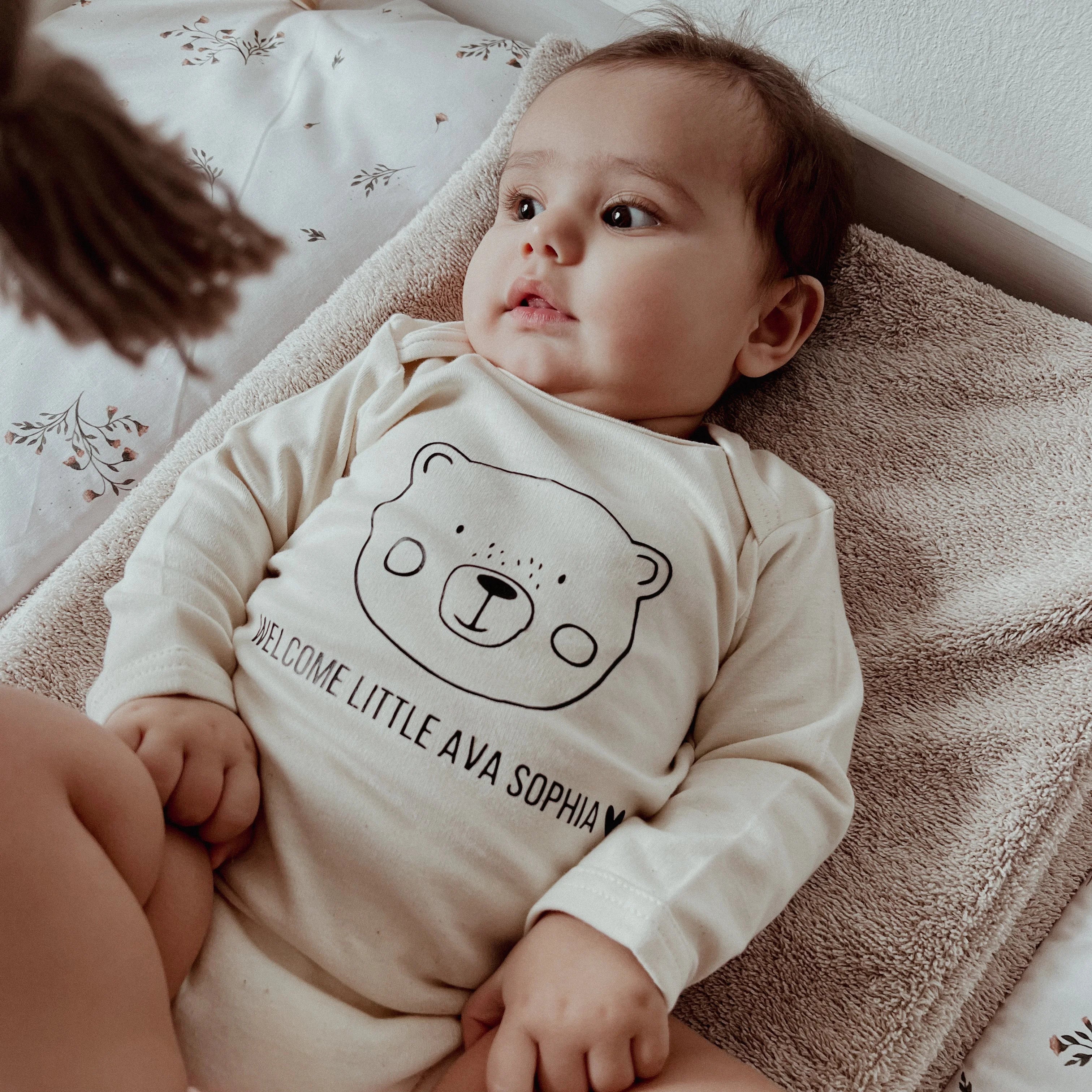 Babybody Bärchen aus Biobaumwolle mit Wunschnamen