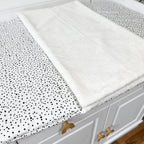 WICKELTISCHAUFLAGE DOTS