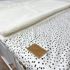 WICKELTISCHAUFLAGE DOTS