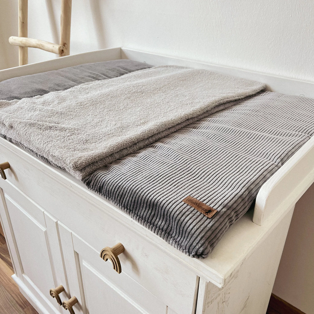 WICKELTISCHAUFLAGE CORD GRAU