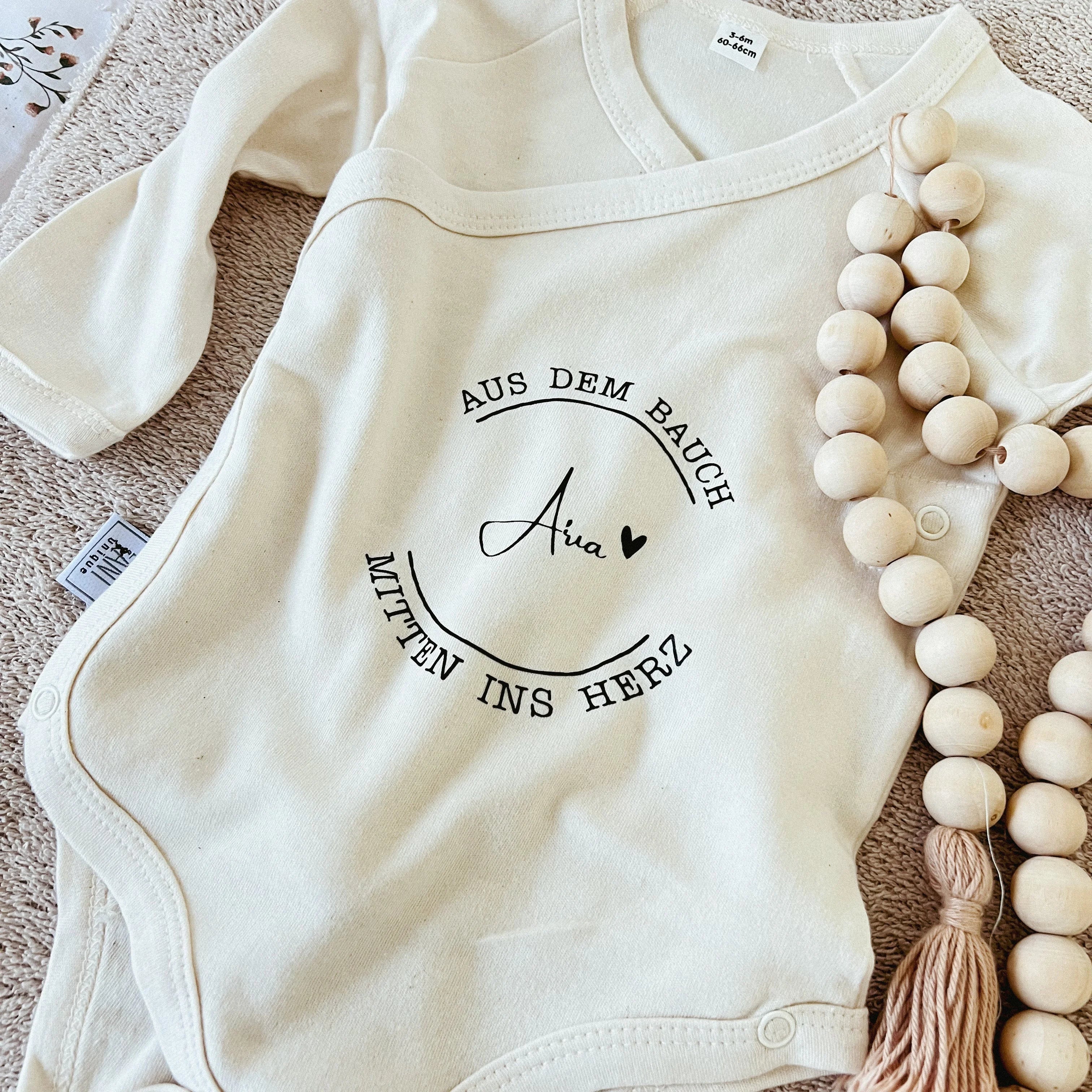 Babybody "mitten ins Herz" aus Biobaumwolle mit Wunschnamen