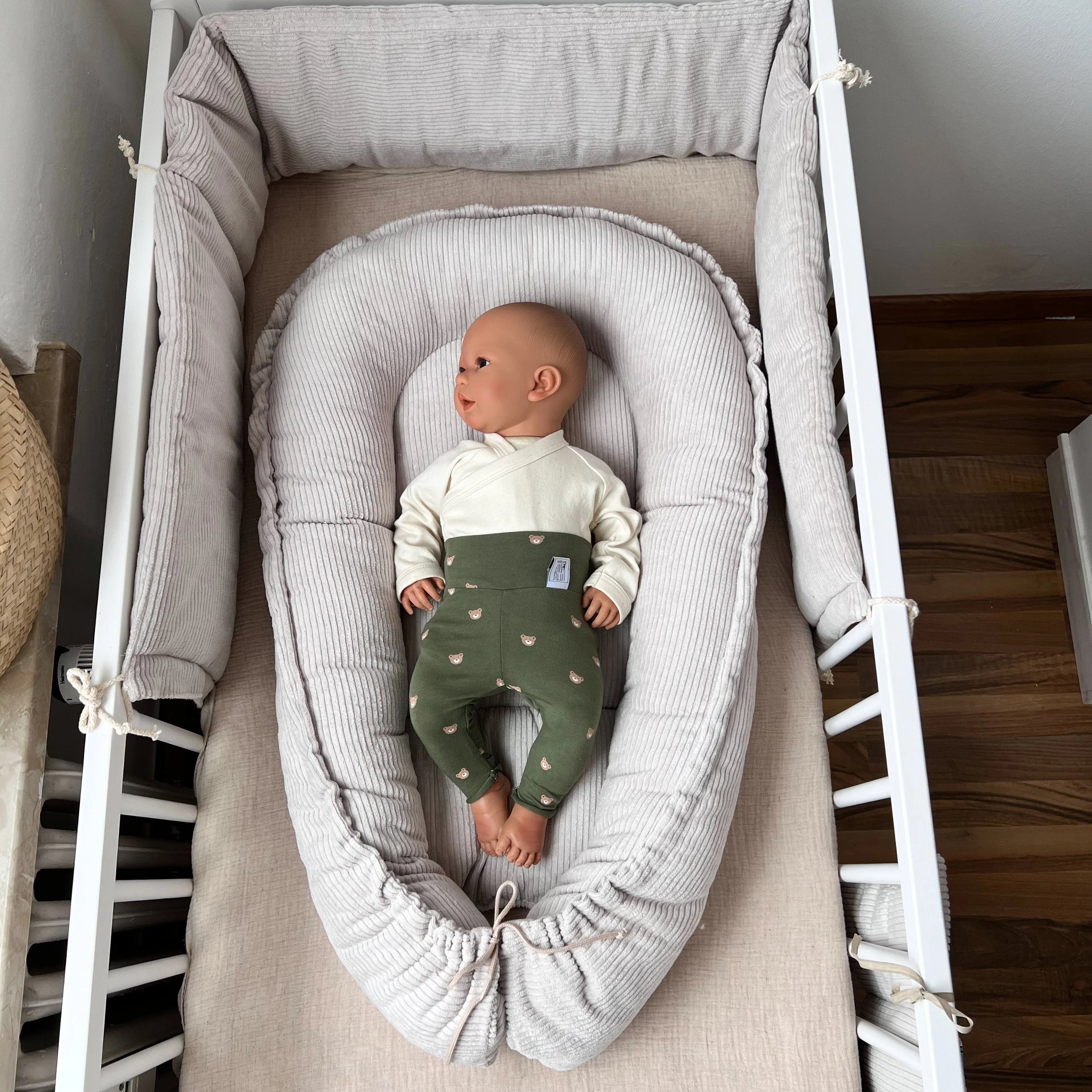 Nestchen Cord beige
