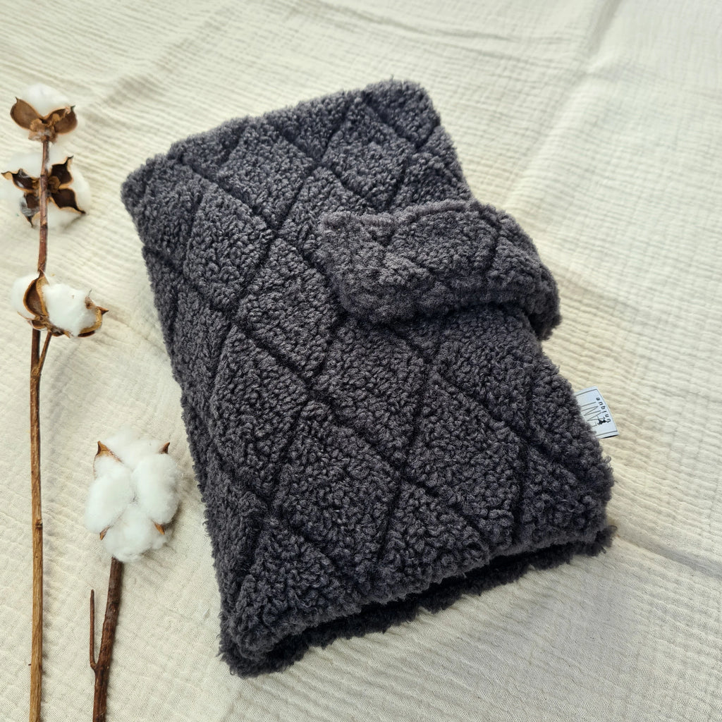 Windeltasche Teddyfell schwarz rauten