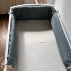 BABYBETTUMRANDUNG WAFFELPIQUE ALTGRÜN