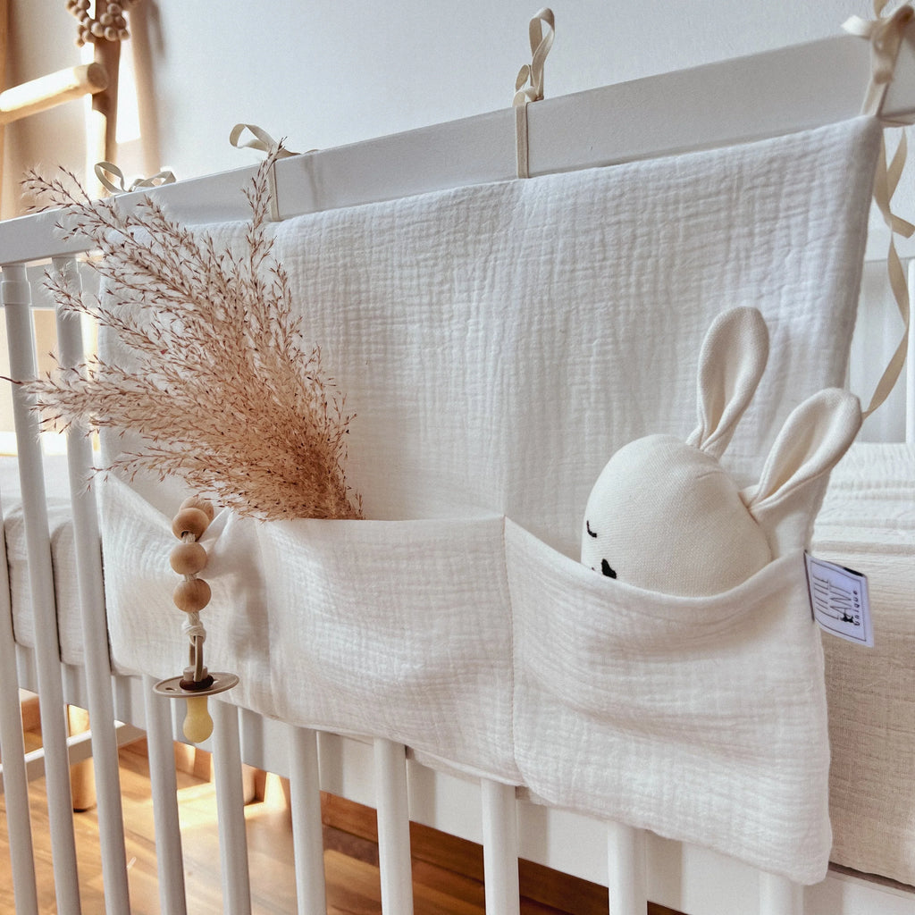BABYBETTORGANIZER MUSSELIN CREME