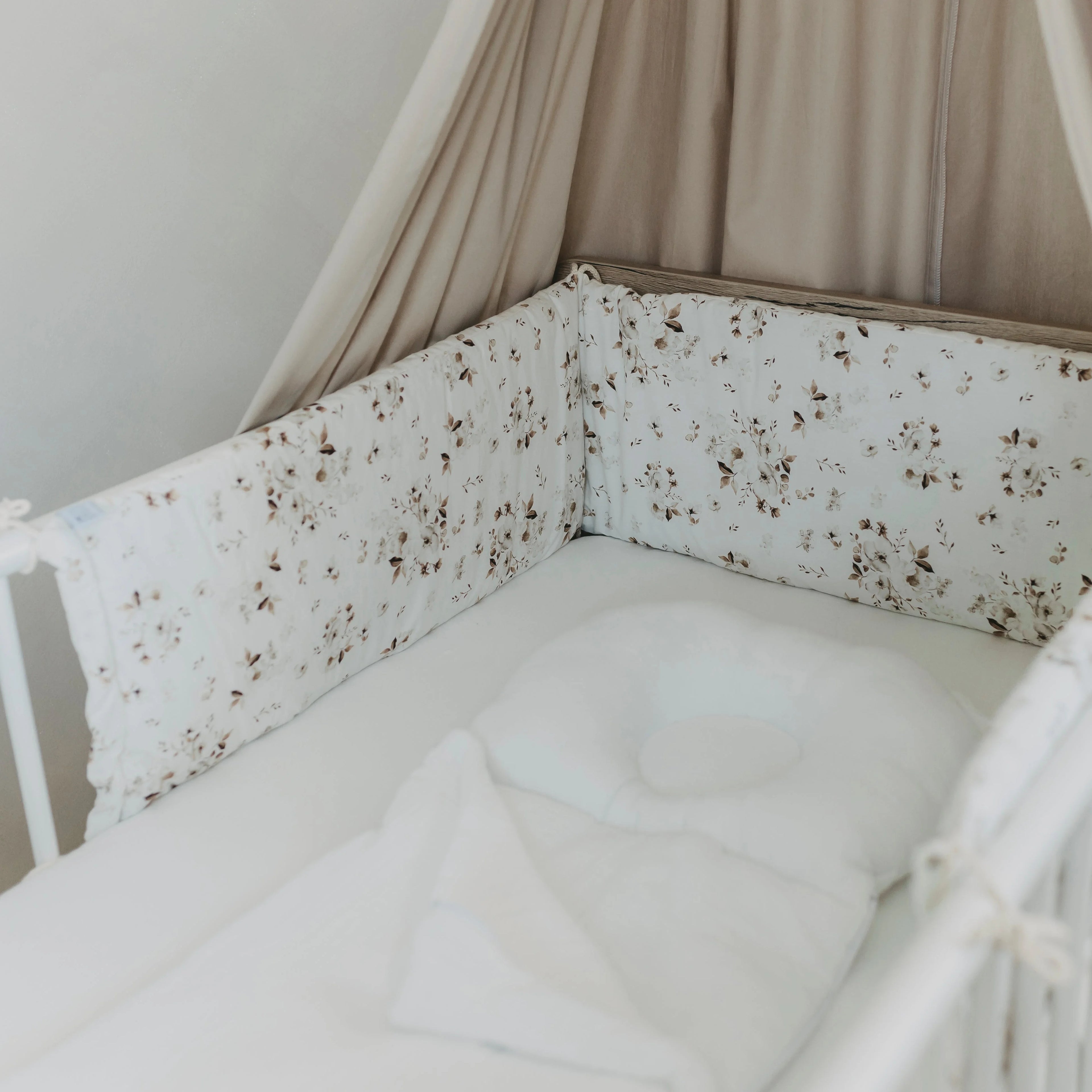 BABYBETTUMRANDUNG JASMINBLÜTE