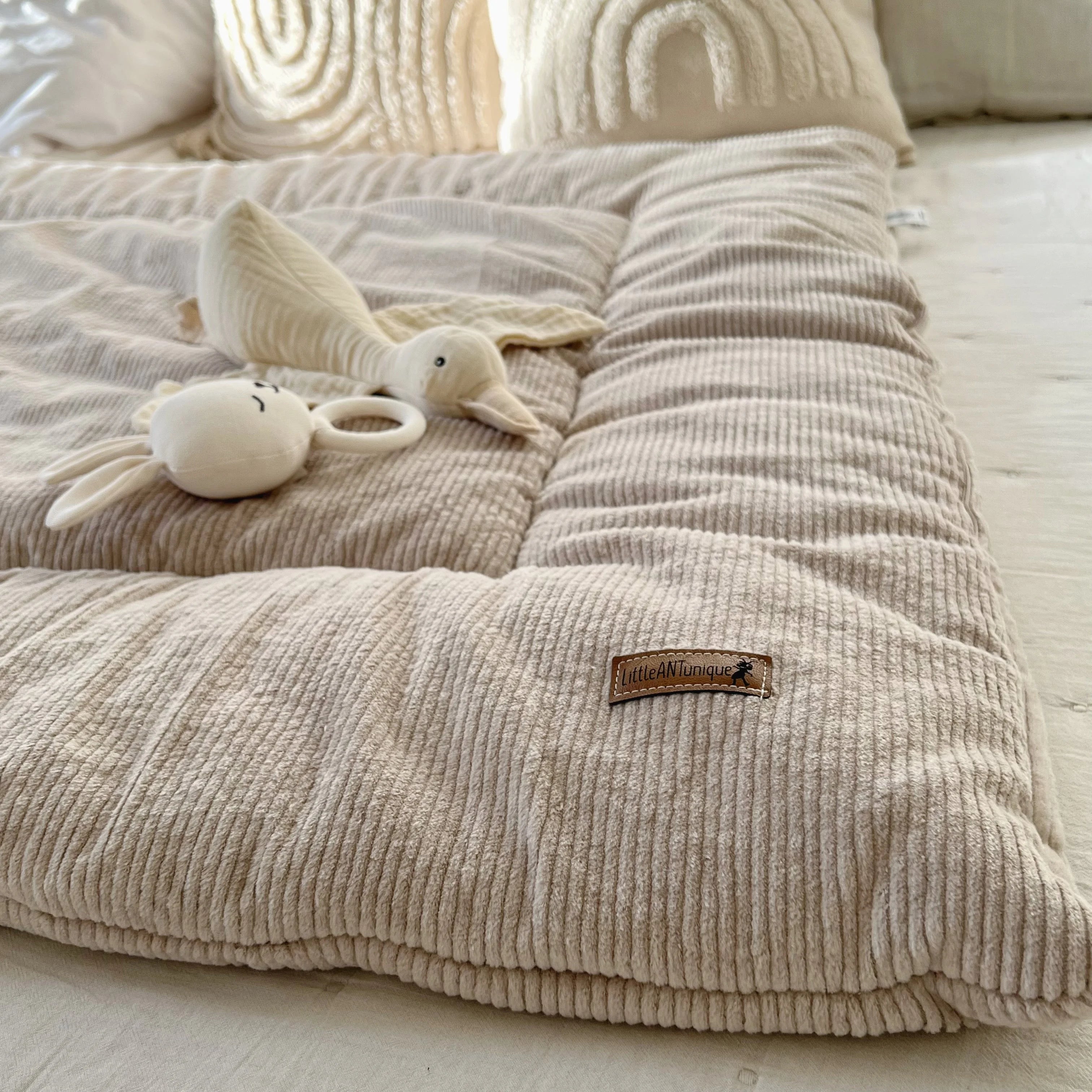 Cord Stoff beige