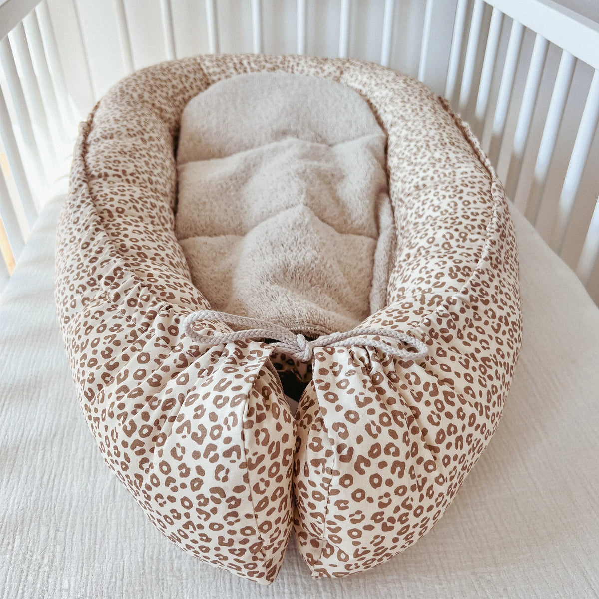Nestchen Leo beige