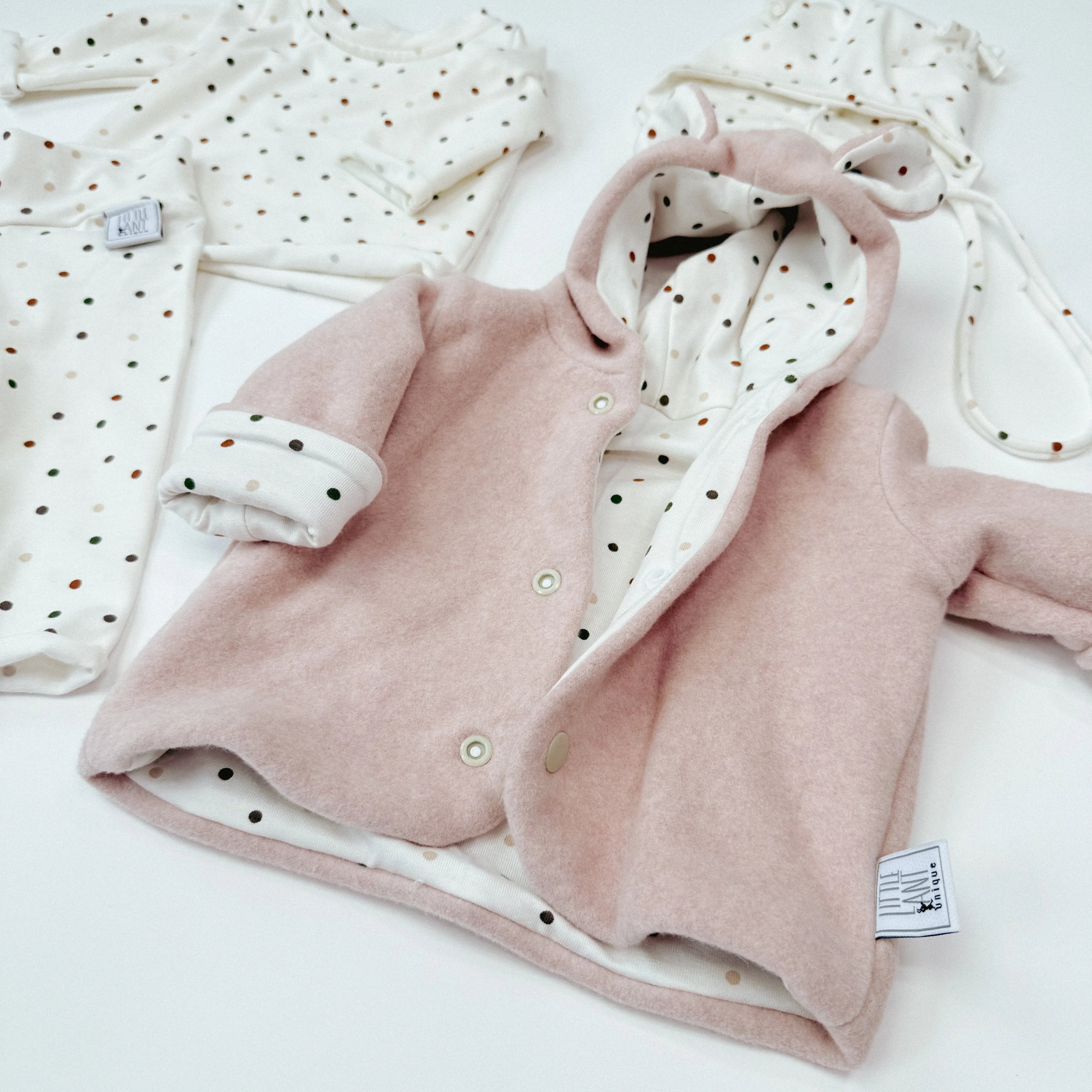 Newbornset Homecoming Bio-Baumwolle Rosa Pünktchen