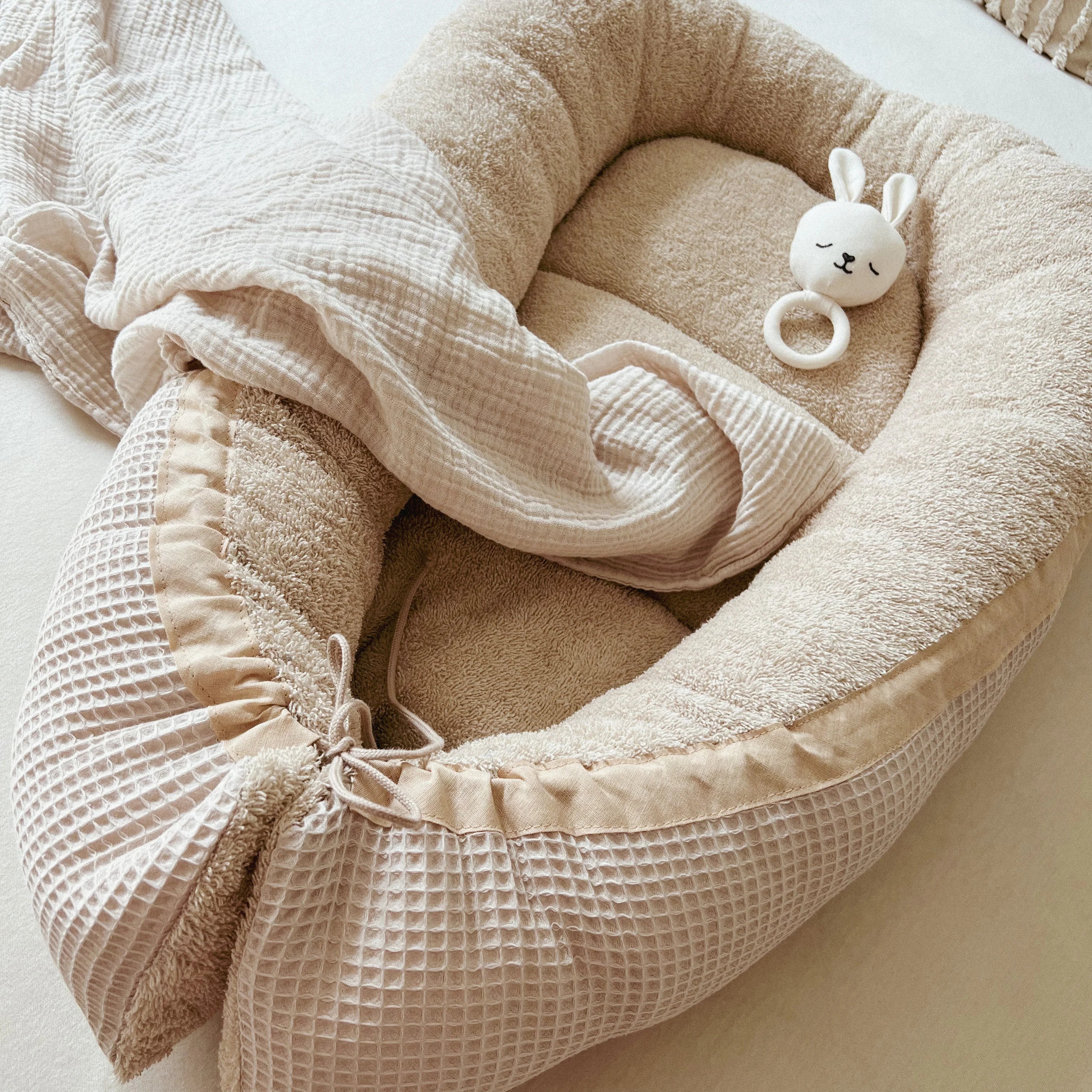 Nestchen Waffelpiqué beige