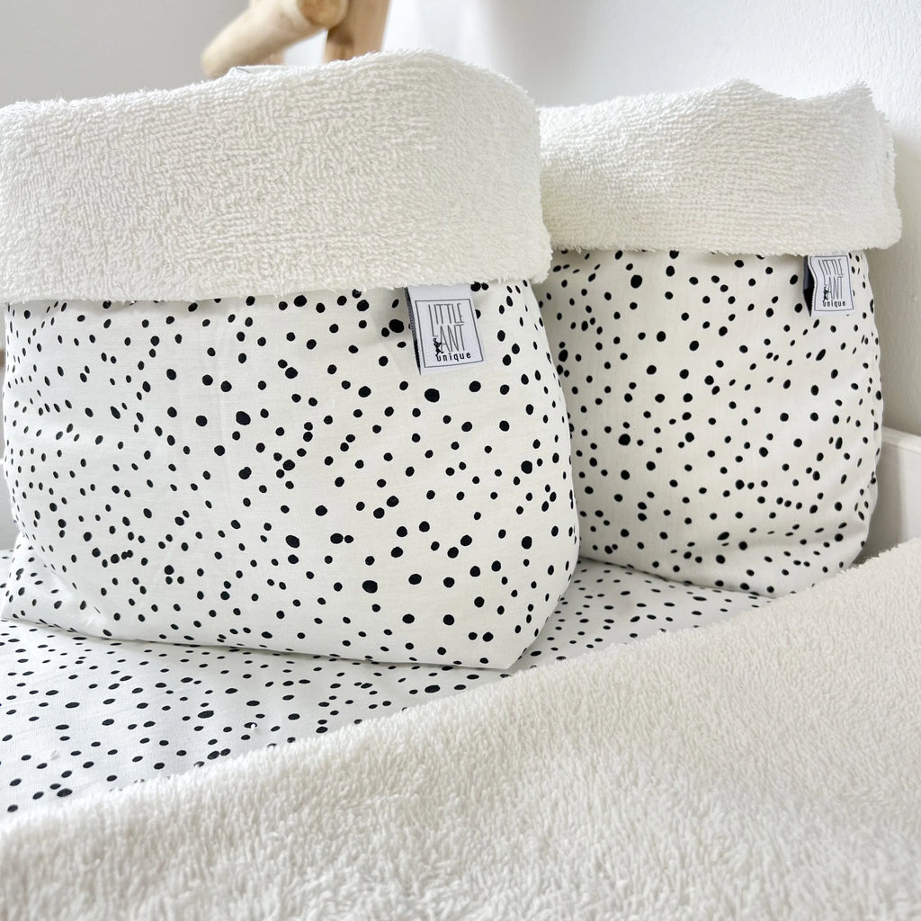Utensilo Punkte/Dots mit Frottee weiß