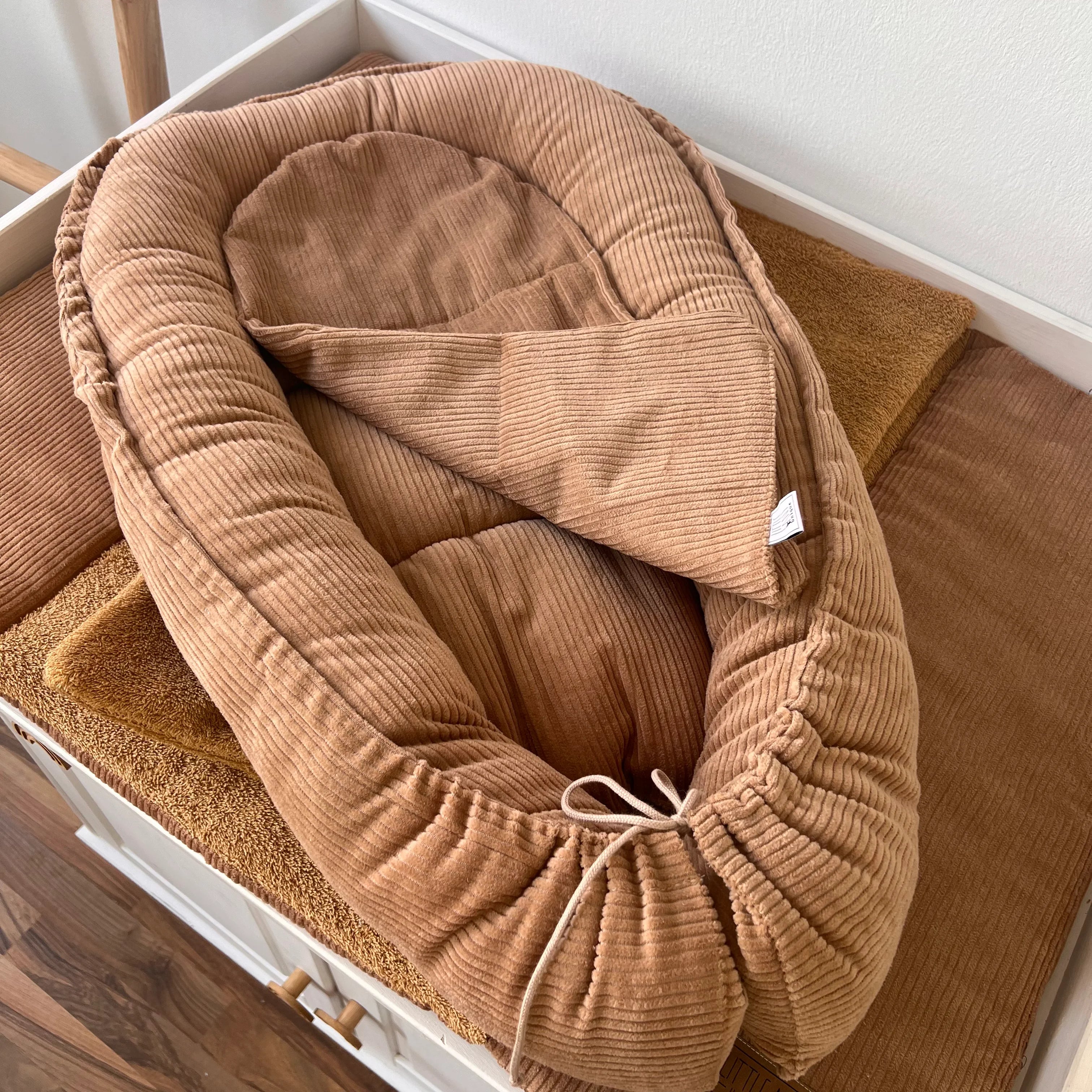 Nestchen Cord camel