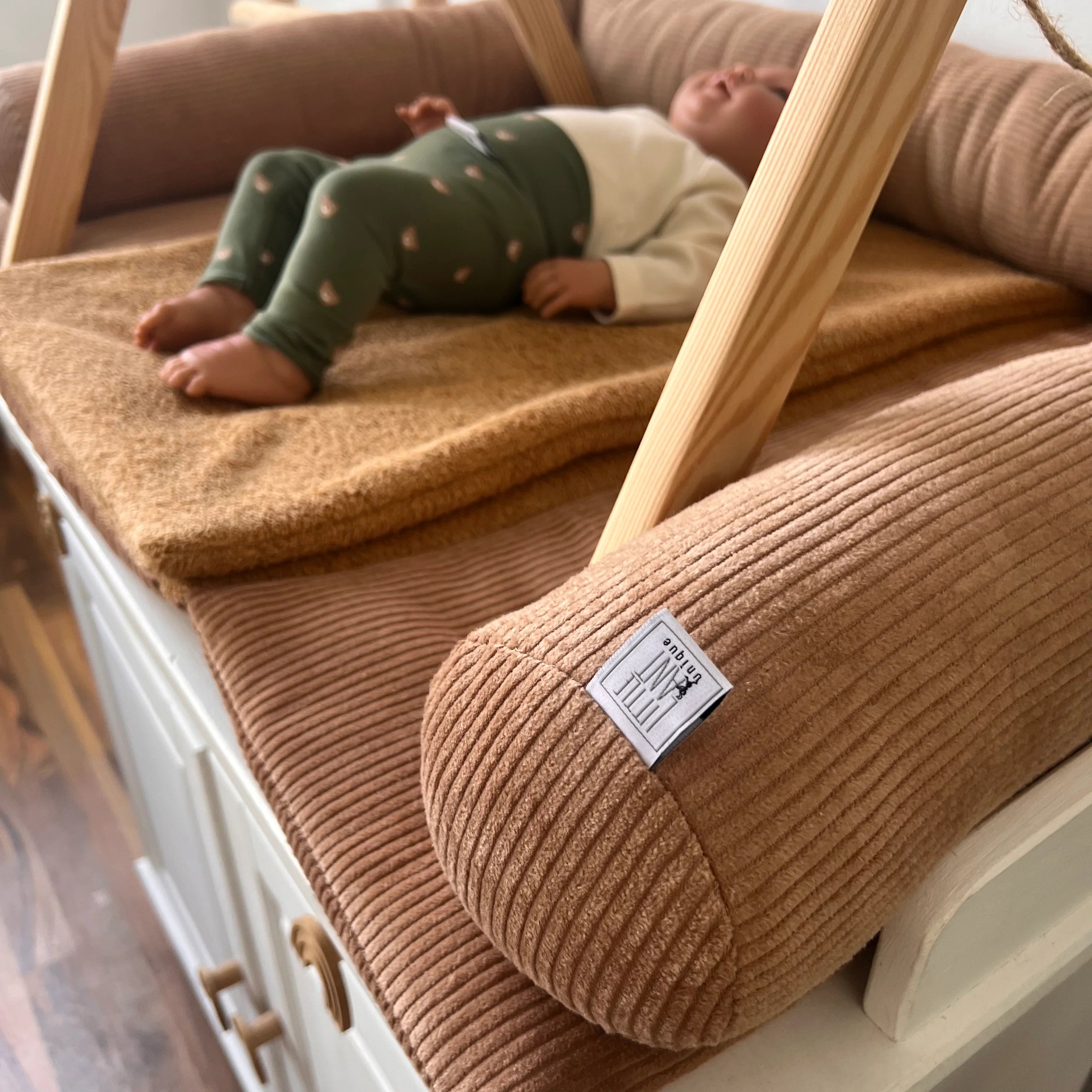 Bettschlange, Wickeltischumrandung cord camel