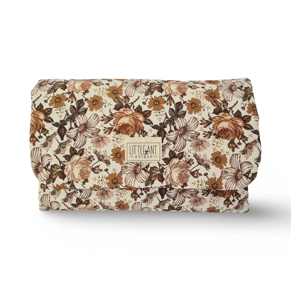 Wickelunterlage & Windeltasche 2in1 I für Unterwegs I Retro Flowers