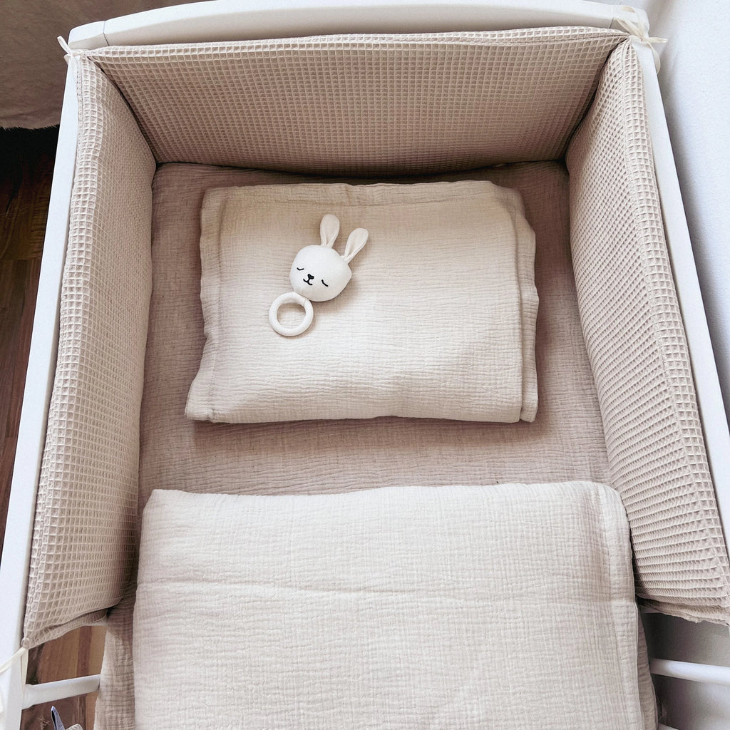 BABYBETTUMRANDUNG WAFFELPIQUE BEIGE