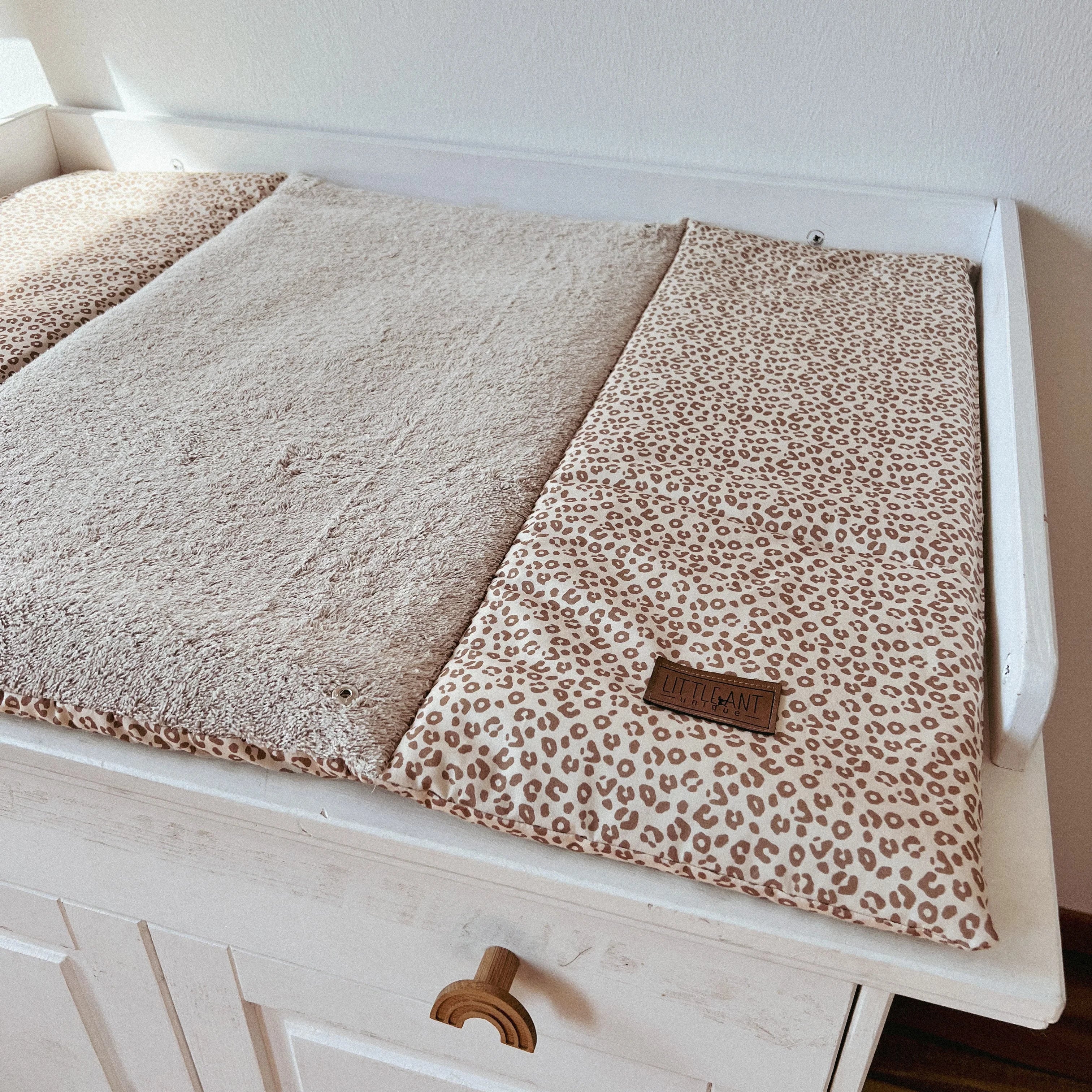 WICKELTISCHAUFLAGE LEO