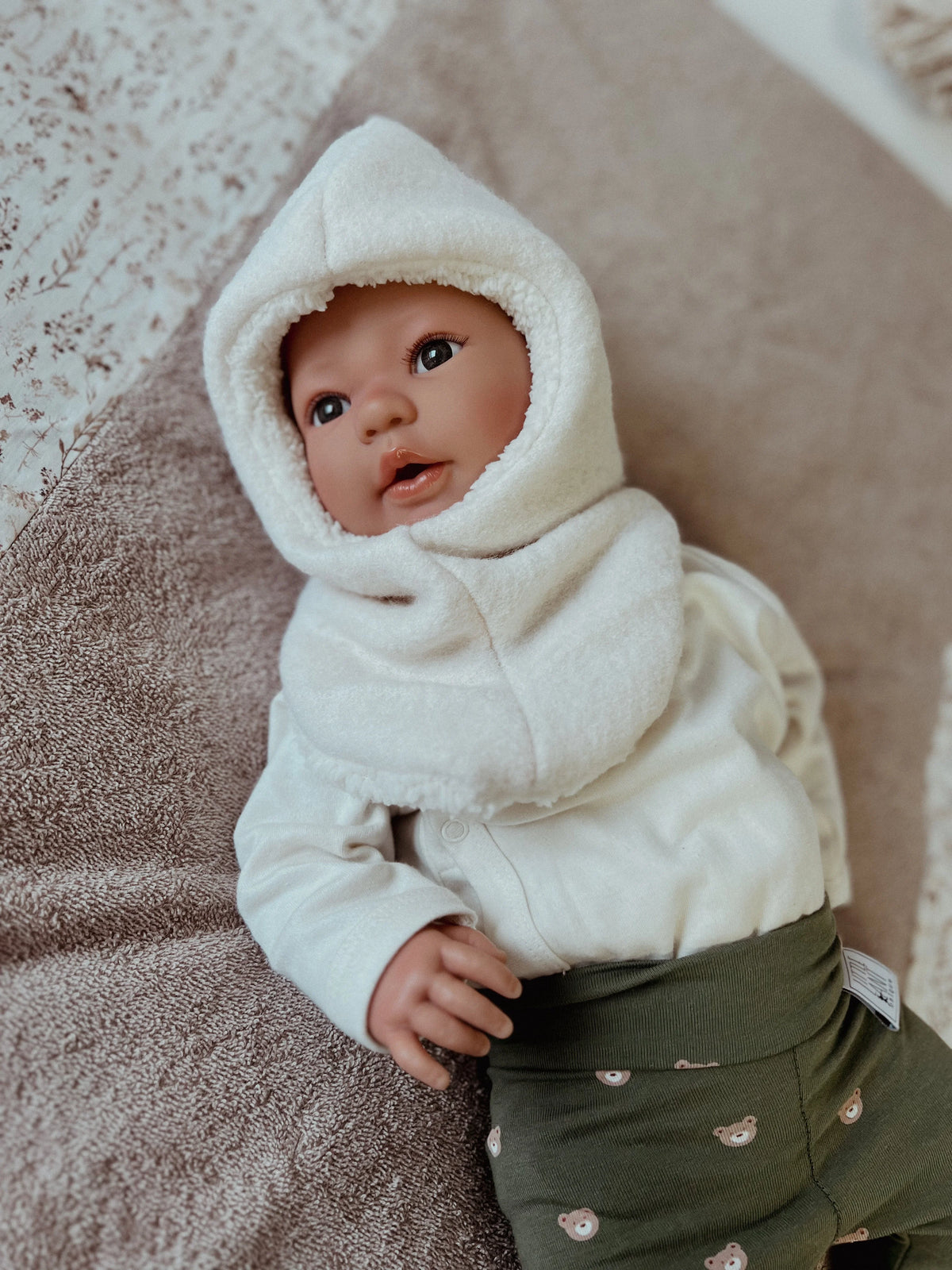 WALKMÜTZE/ SCHLUPFMÜTZE MIT TEDDY GEFÜTTERT