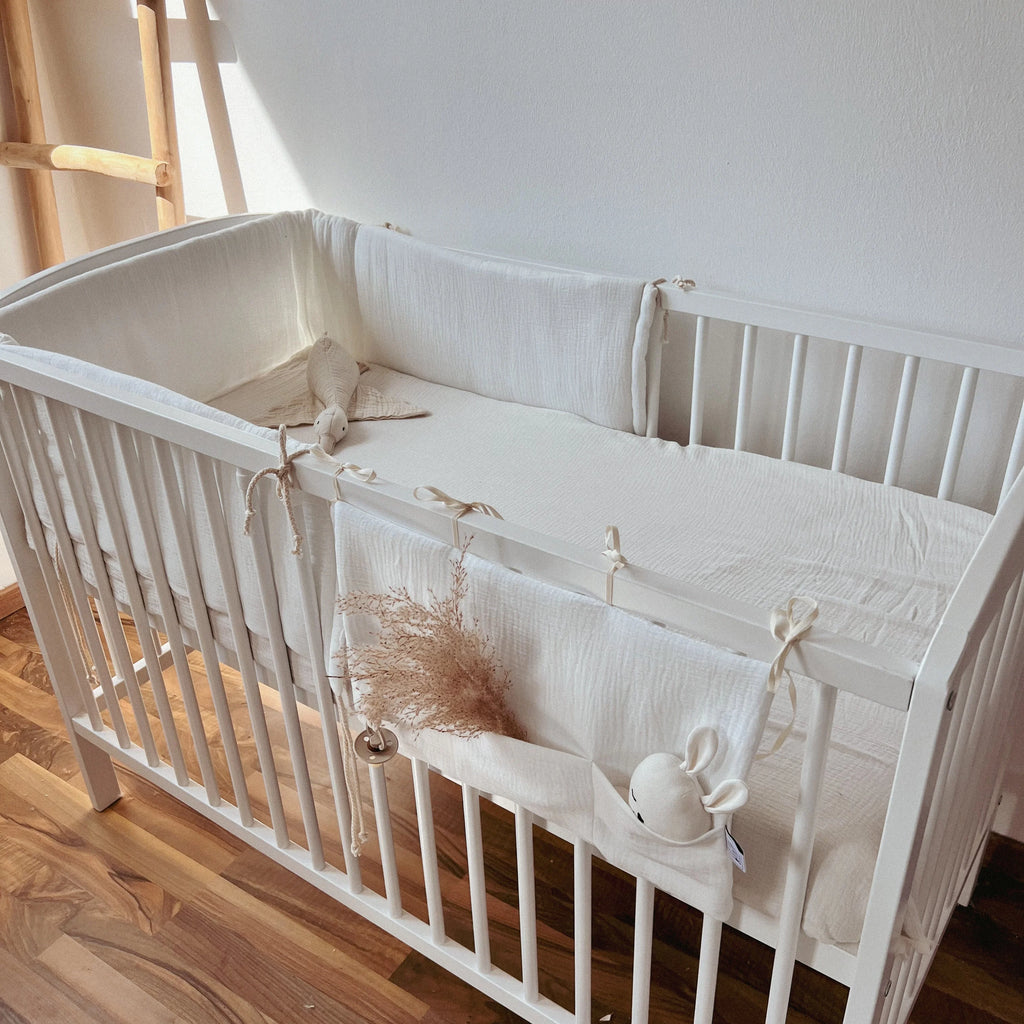 BABYBETTORGANIZER MUSSELIN CREME