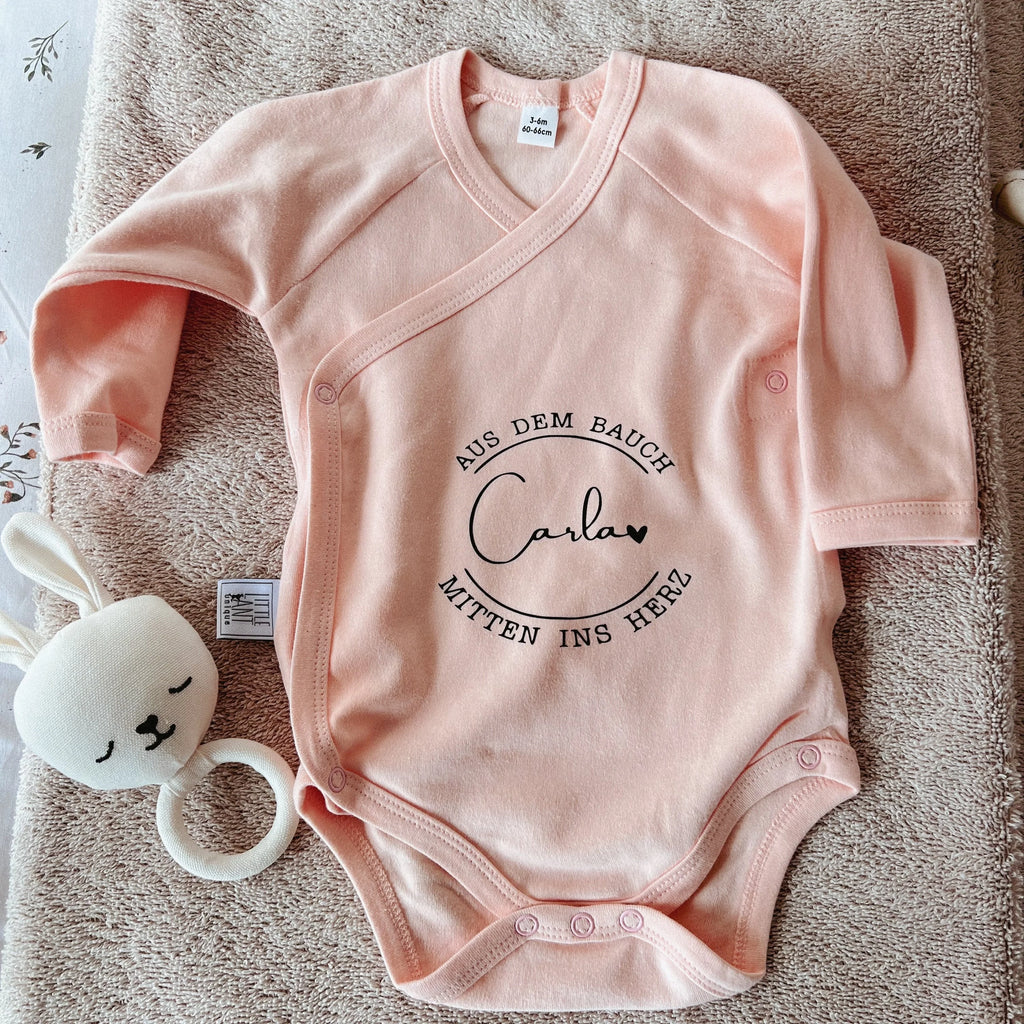 Babybody "mitten ins Herz" aus Biobaumwolle mit Wunschnamen