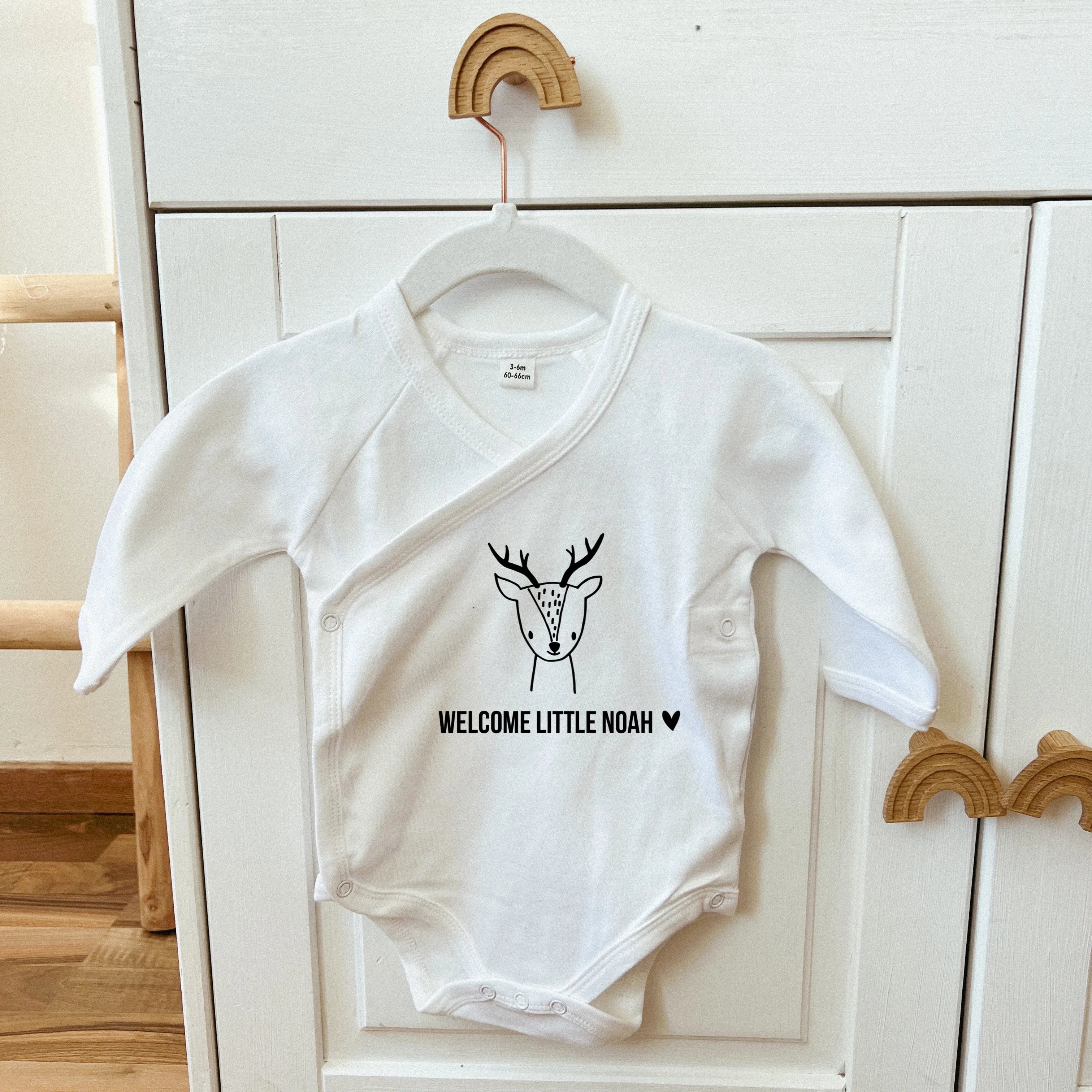 Babybody "Reh Welcome little" aus Biobaumwolle mit Wunschnamen