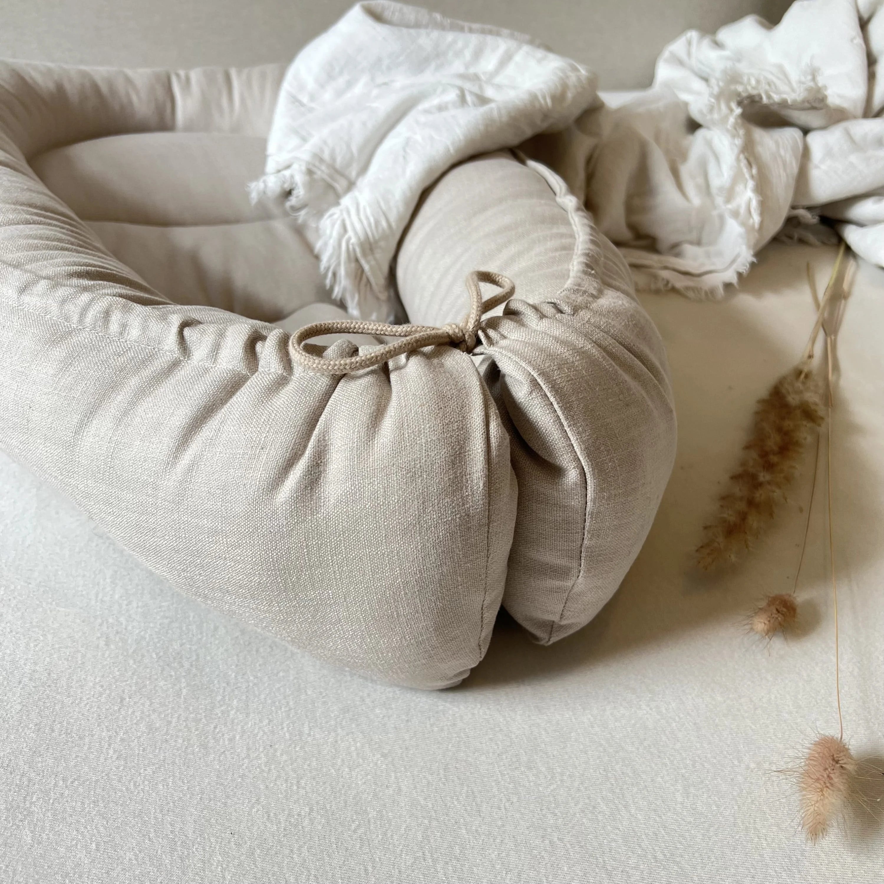 Nestchen aus Leinen in beige