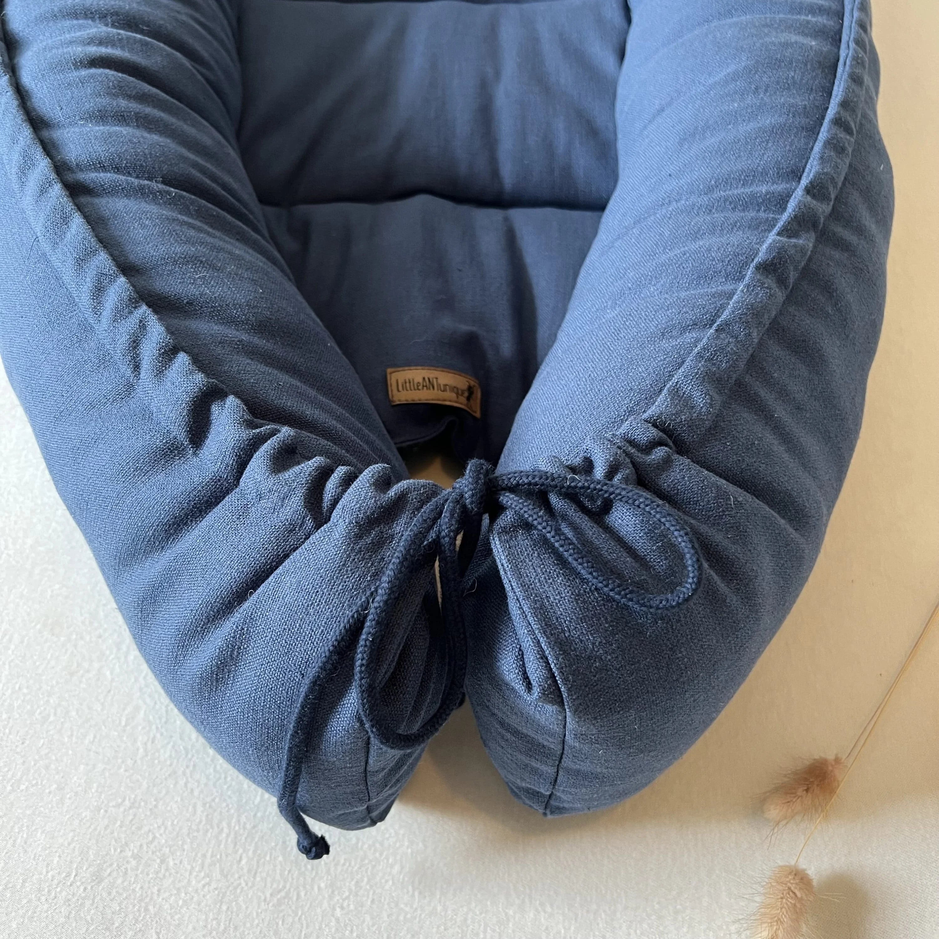 Nestchen aus Leinen in blau