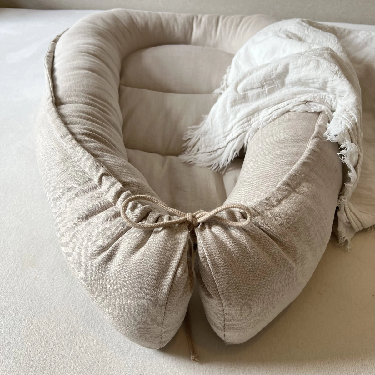 Nestchen aus Leinen in beige