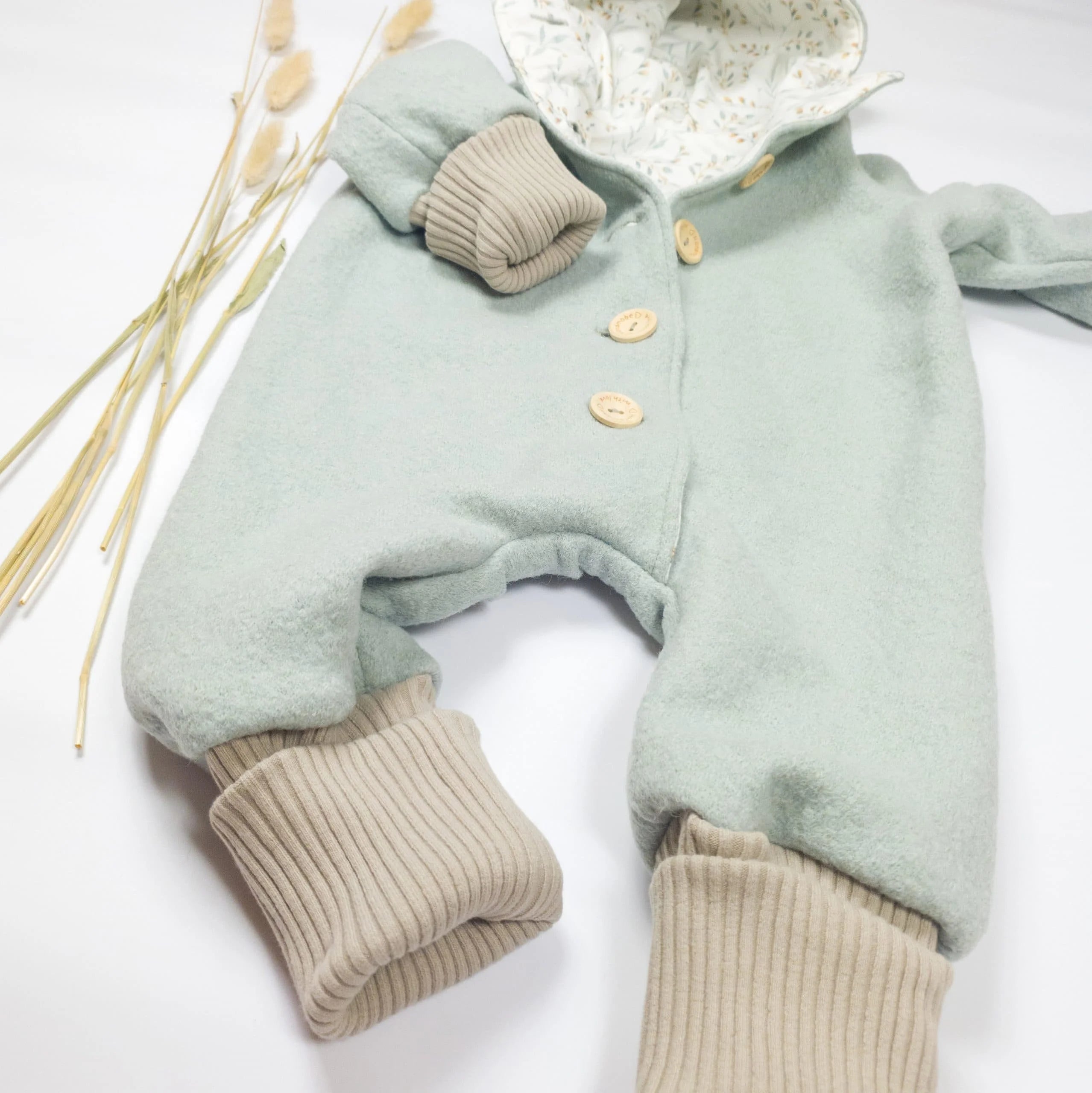 Walkoverall, Winteroverall in mint/ innen Eukalyptus oder Weidenkätzchen