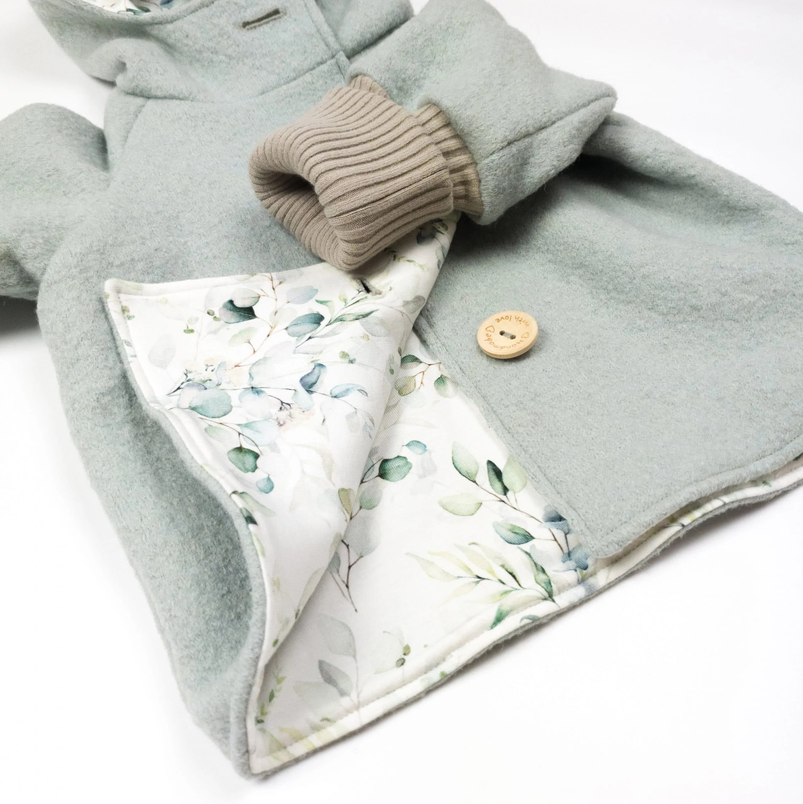 Walkjacke, Wintermantel in mint/ innen Eukalyptus oder Weidenkätzchen