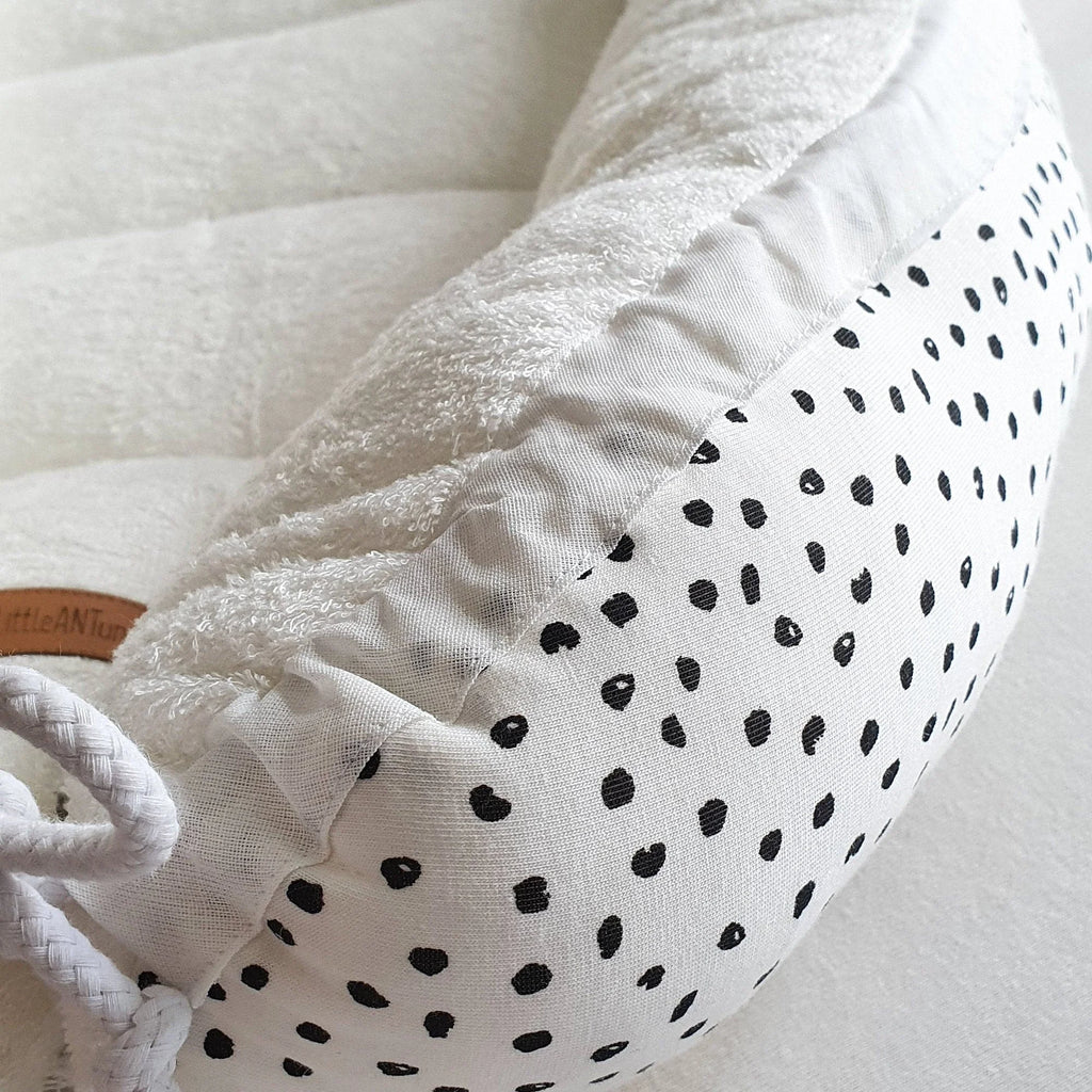 Nestchen Punkte/Dots mit Frottee weiß