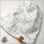 Beanie Mütze Weidenkätzchen, Eukalyptus, Federn, Hortensie und Regenbogen