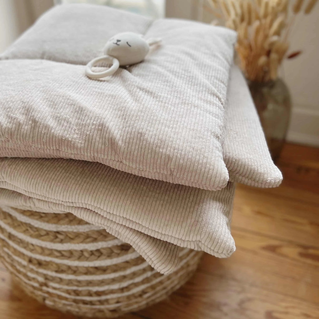 Krabbeldecke Spielunterlage Laufgittereinlage Cord beige