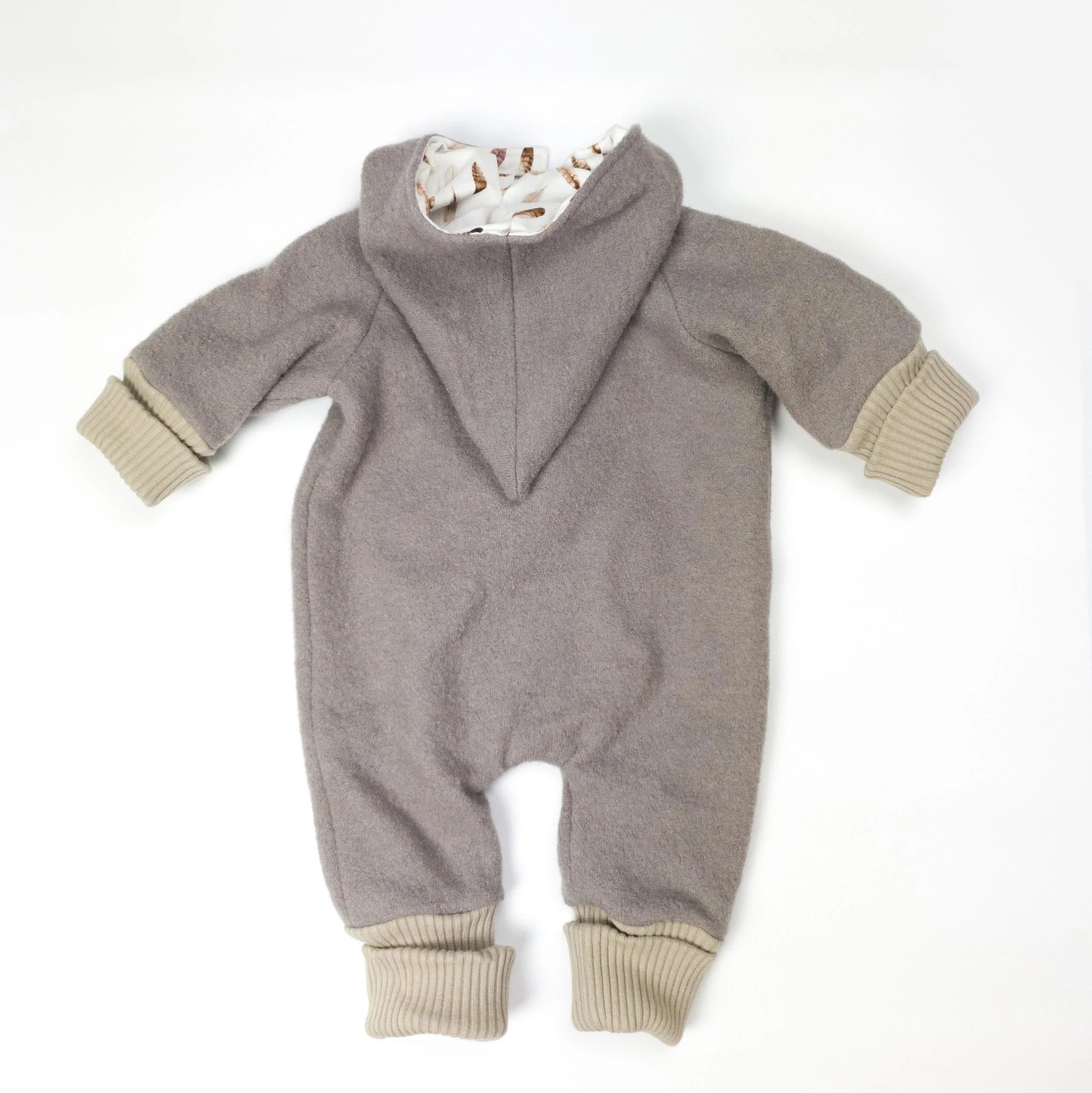 Walkoverall, Winteroverall in taupe/ innen Federn oder leo