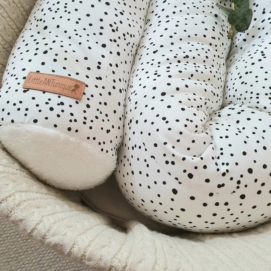 Bettschlange, Wickeltischumrandung Punkte/Dots schwarz, weiß mit Frottee weiß